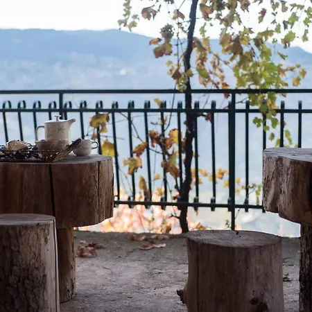 Mountain House, Peloponnese Apartment Manna